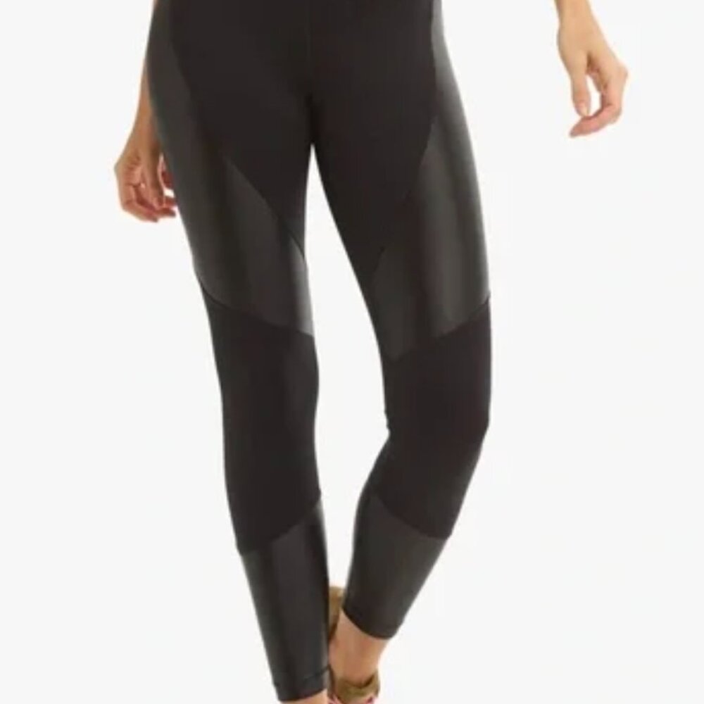 Koral Forge Mid-Rise Black Leggings